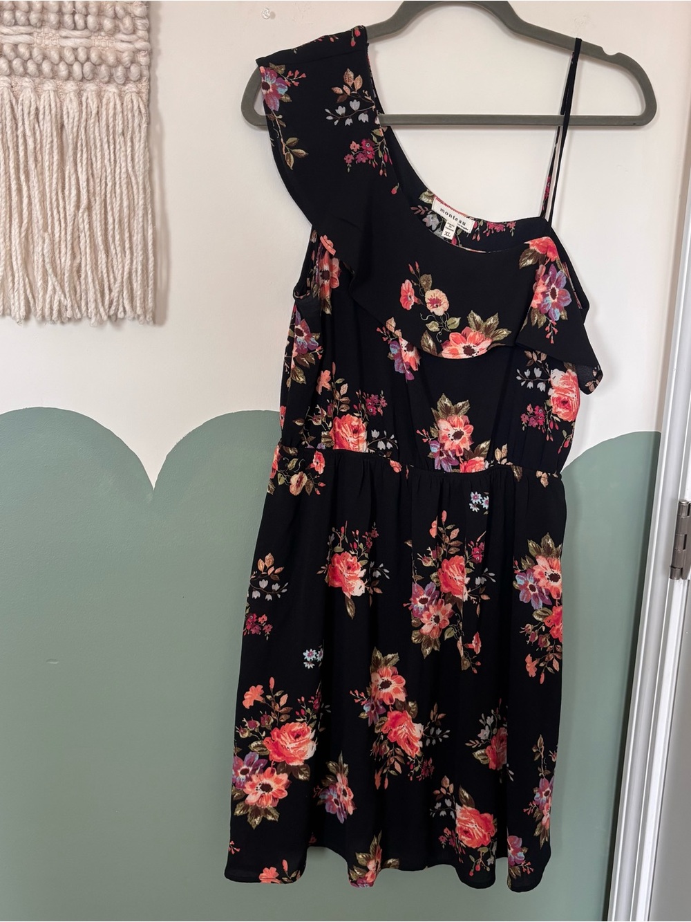 Monteau Black Floral One-Shoulder Casual Dress